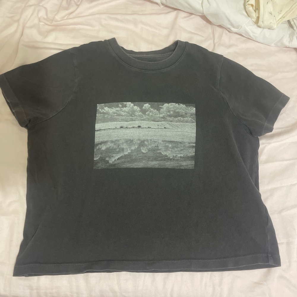 madewell dark grey tshirt with graphic